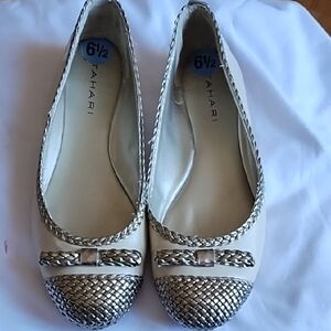 Tahari flats with embellished toe 6.5